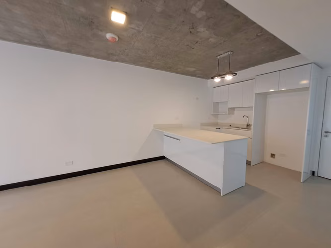 Apartamento en Alquiler en Condominio Khaya, Curridabat - 3 Hab, 2 Baños, 2 Parqueos, Piso 5
