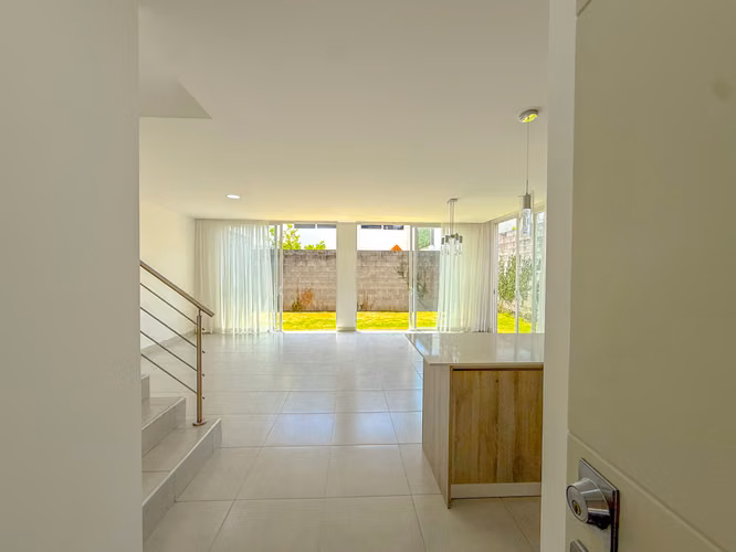 Casa en alquiler | La Arboleda, Belén