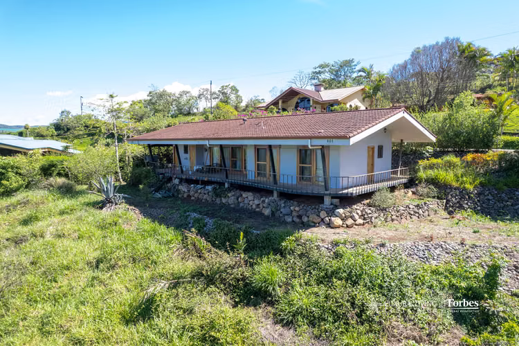 21477 - Casa con Terraza y Vista al Golfo para Remodelar en San Ramón - Imagen 8