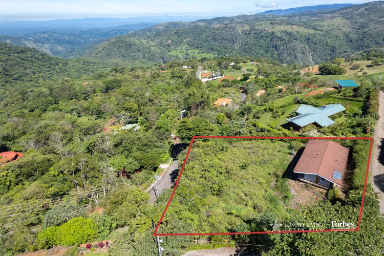 21477 - Casa con Terraza y Vista al Golfo para Remodelar en San Ramón - Imagen 1