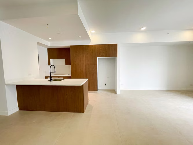 Alquiler de apartamento nuevo en Rohrmoser Nunciatura