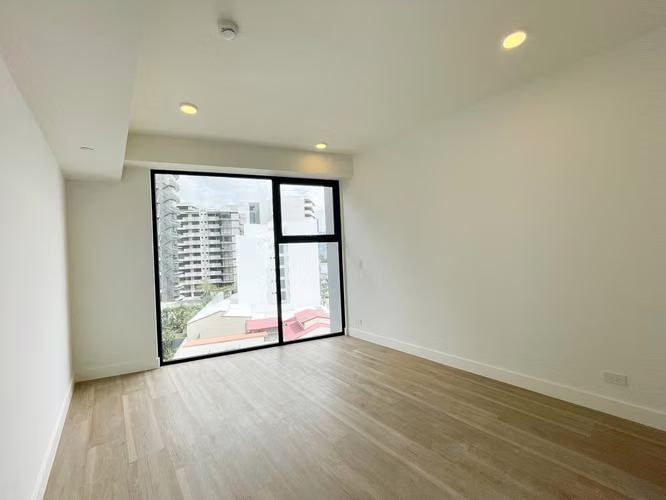 Alquiler de apartamento nuevo en Rohrmoser Nunciatura