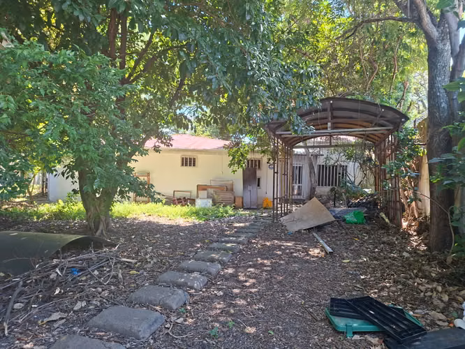 Lote Mixto 1.103 m² en Distrito 4 Escazú
