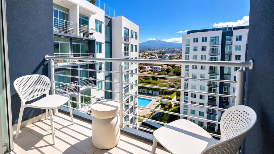 Venta de apartamento en piso #12, Full Amueblado, Tibas, Condominio Bambú Rivera