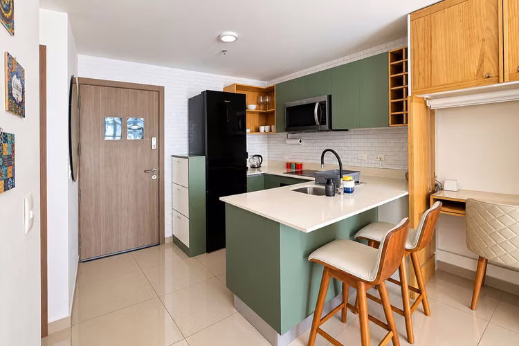Venta de apartamento en piso #12, Full Amueblado, Tibas, Condominio Bambú Rivera