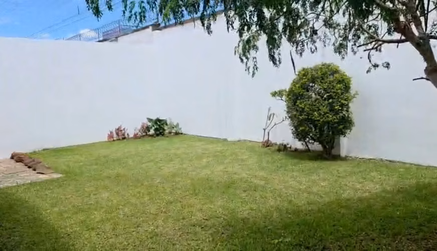 Casa de una planta en Residencial Real Santamaría, Ulloa, Heredia