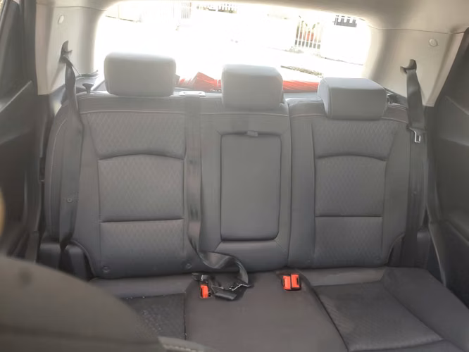 VENDO MAHINDRA XUV 300. AÑO 2021. TEL 