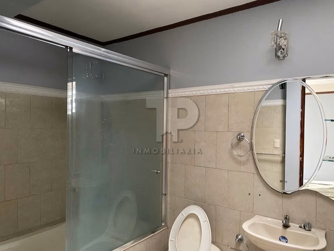 Casa Amplia con Local Comercial - San Pablo de Heredia JC140