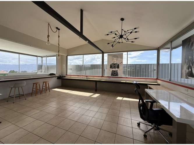 Se alquila apartamento tipo estudio en Vargas Araya (San Pedro)