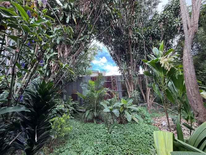 Venta de Casa en Desamparados, San José.  Uso de Suelo Mixto