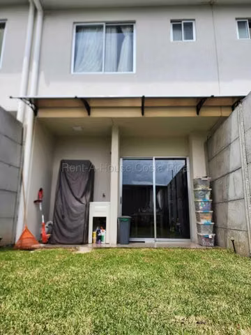 Venta de Casa en San Antonio de Alajuela.