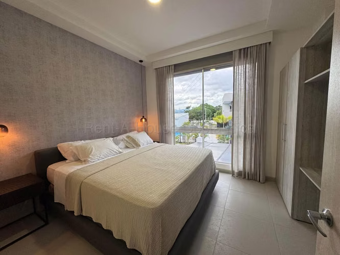 Venta de Casa en Montes de Oca-San Rafael. 27-178