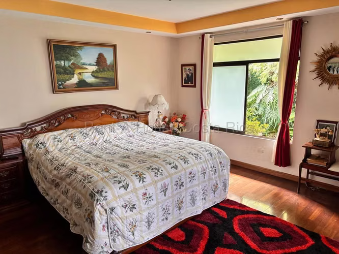 Venta de PROPIEDAD en San Isidro de Heredia. 27-200