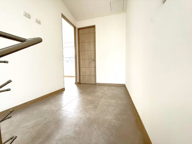 Alquiler de hermosa casa nueva en Condominio en Santo Domingo Heredia