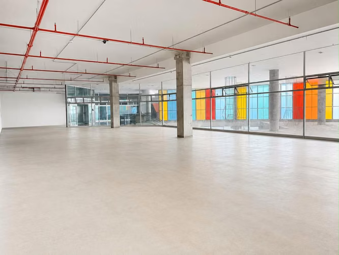  LOCAL COMERCIAL EN ALQUILER – MALL ZONA CENTRO