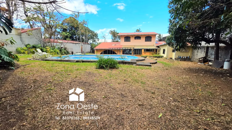 Venta propiedad ideal para desarrollar, uso de suelo comercial, Escazú, 1747m2