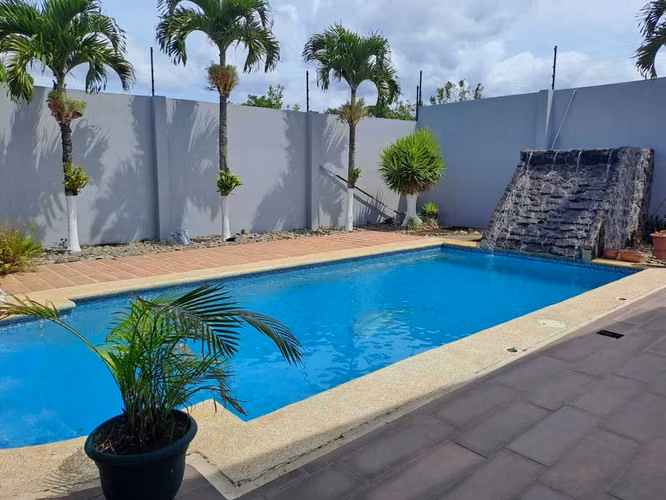 VENDO CASA EN HATILLO-SAN JOSÉ.