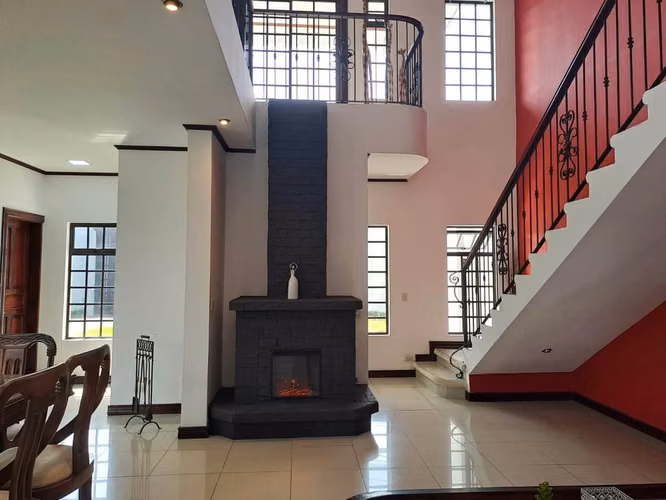 VENDO CASA EN HATILLO-SAN JOSÉ. - Imagen 19