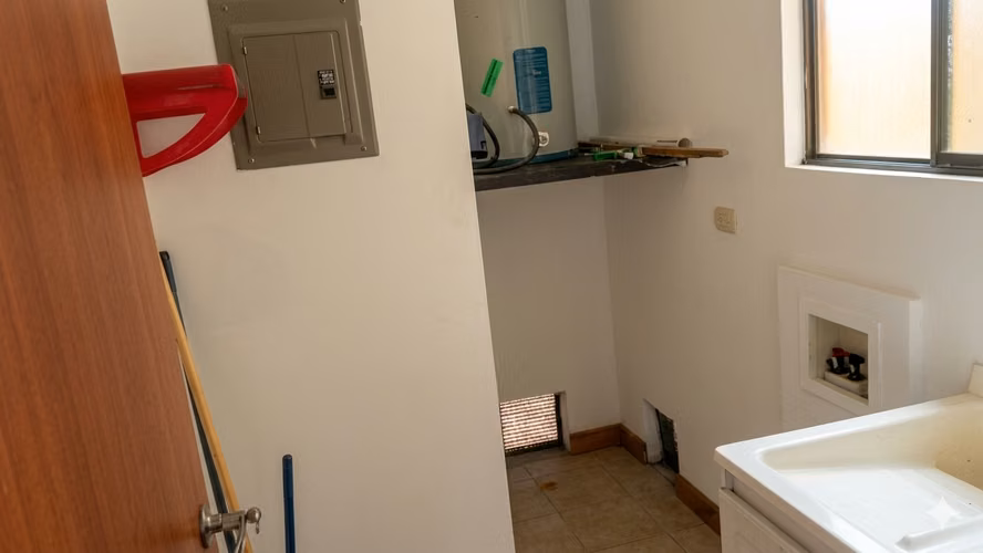 SE VENDE APARTAMENTO CONDADO DEL PALACIO LA URUCA esh