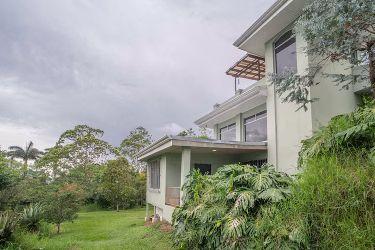 Venta de Casa de 1 Planta Con Espectacular Vista Al Valle Central - Imagen 5