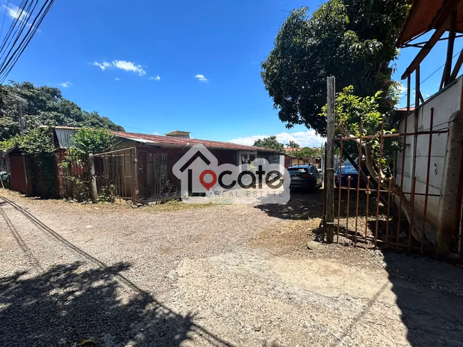 Flat lot for sale in Santa Ana, Río Oro