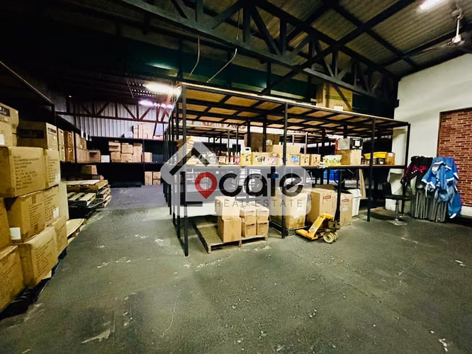 Venta de bodega con local Comercial en Santa Ana Centro
