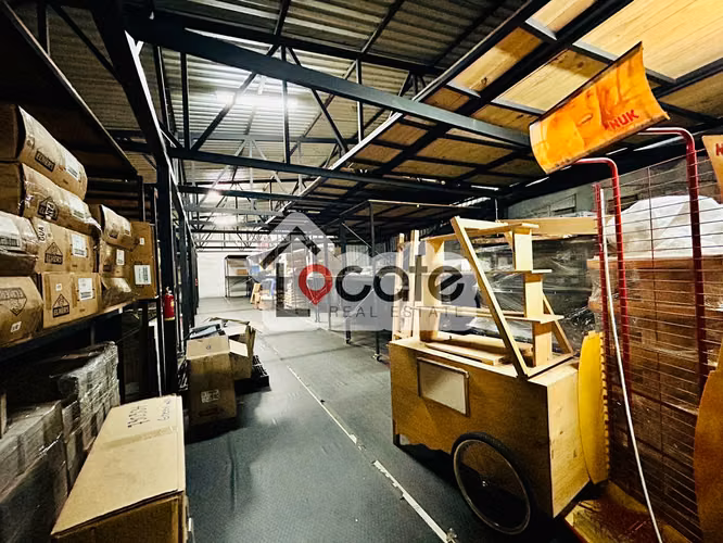 Venta de bodega con local Comercial en Santa Ana Centro