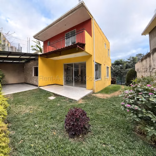 Amplia Casa en Condominio | 4 Habitaciones | Mata de Plátano
