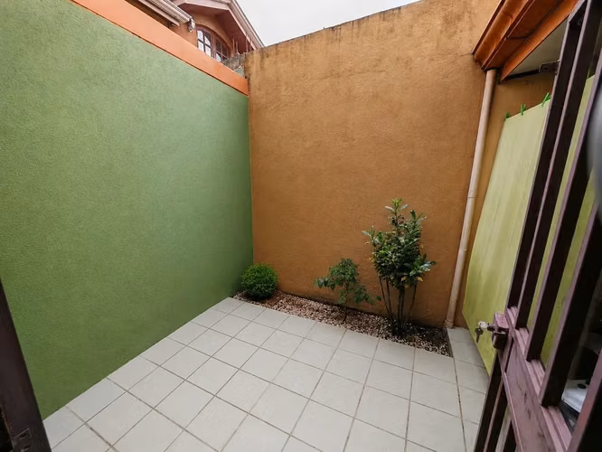 Venta de Edificio con 4 apartamentos totalmente alquilados en Montelimar, Goicoechea
