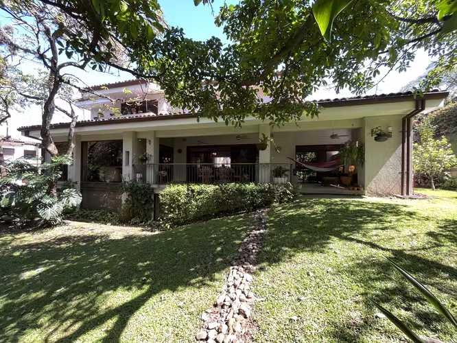 CASA AMUEBLADA EN ALQUILER LOMAS DEL VALLE SANTA ANA 2 HAB CÓD JV374