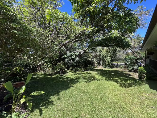 CASA AMUEBLADA EN ALQUILER LOMAS DEL VALLE SANTA ANA 2 HAB CÓD JV374