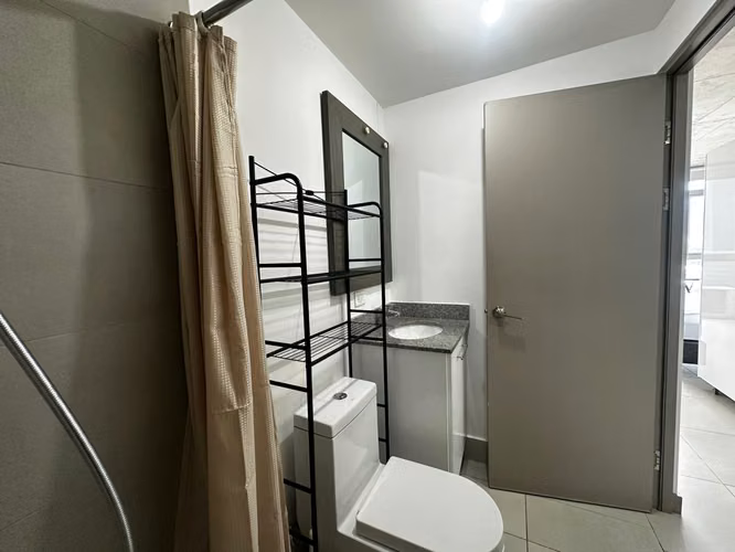 Se Alquila Apartamento en Condominio de Curridabat, Full Amoblado-2