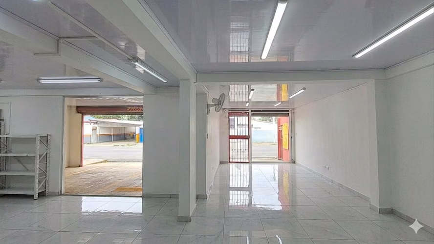 Venta de Local Comercial sobre Calle Principal Calle Blancos - 03 - Imagen 3