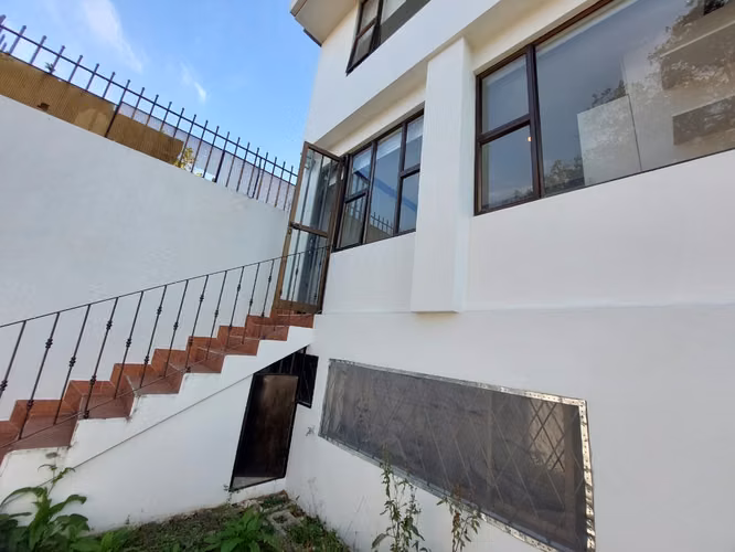 Apartamento Semi amoblado de 1 Habitación SIN PARQUEO en Rohrmoser-2