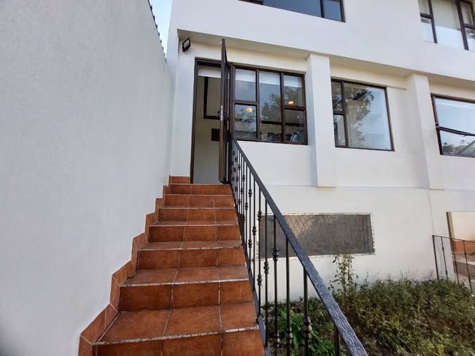 Apartamento Semi amoblado de 1 Habitación SIN PARQUEO en Rohrmoser-2