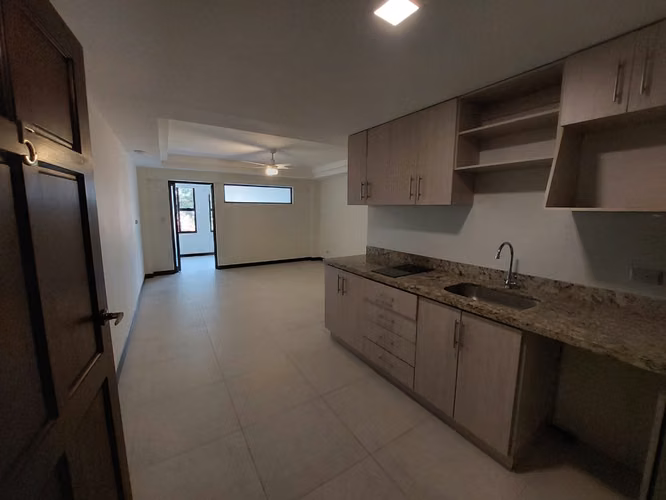 Apartamento Semi amoblado de 1 Habitación SIN PARQUEO en Rohrmoser-2