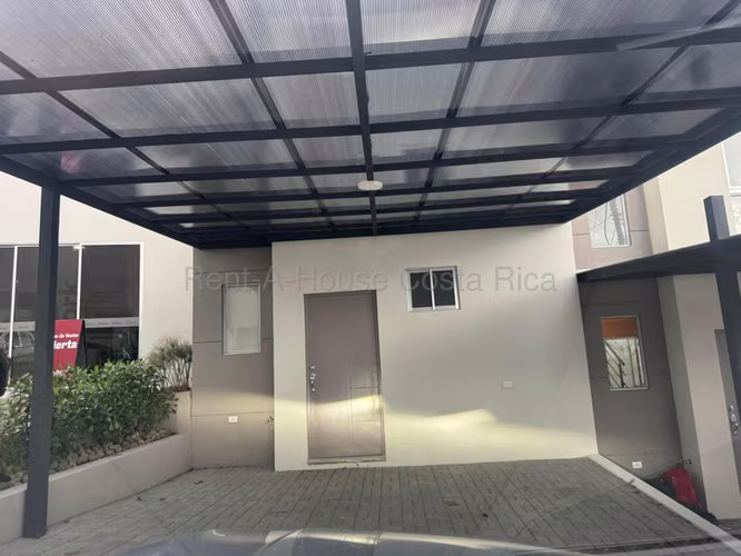 Venta de Casa en Montes de Oca-San Rafael. 27-178