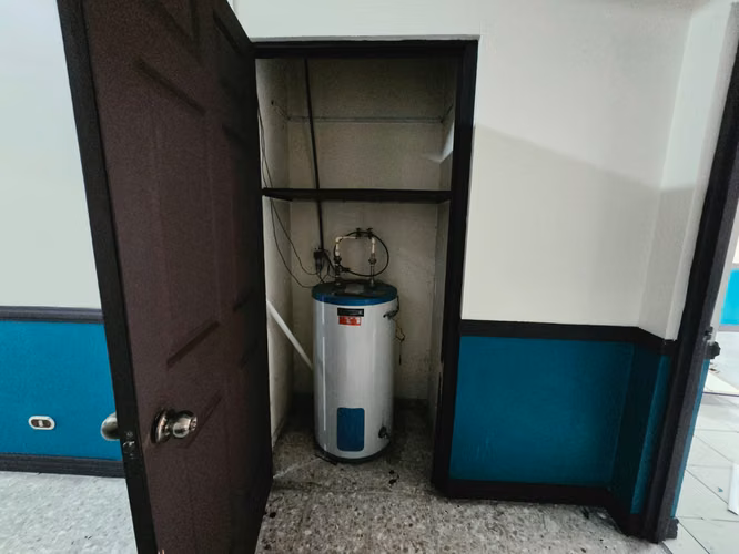 Alquiler de casa independiente, ideal para oficinas Sabana Sur - Imagen 7