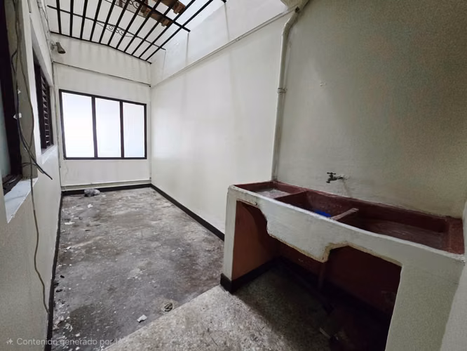 Alquiler de casa independiente, ideal para oficinas Sabana Sur - Imagen 13