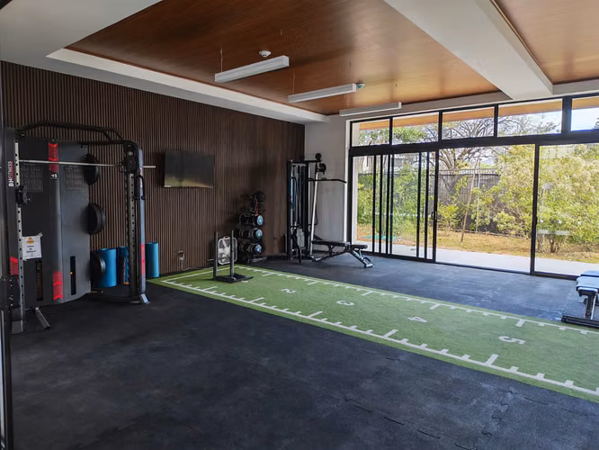 Venta de casa nueva en Condominio Lindora Village Santa Ana - Imagen 9
