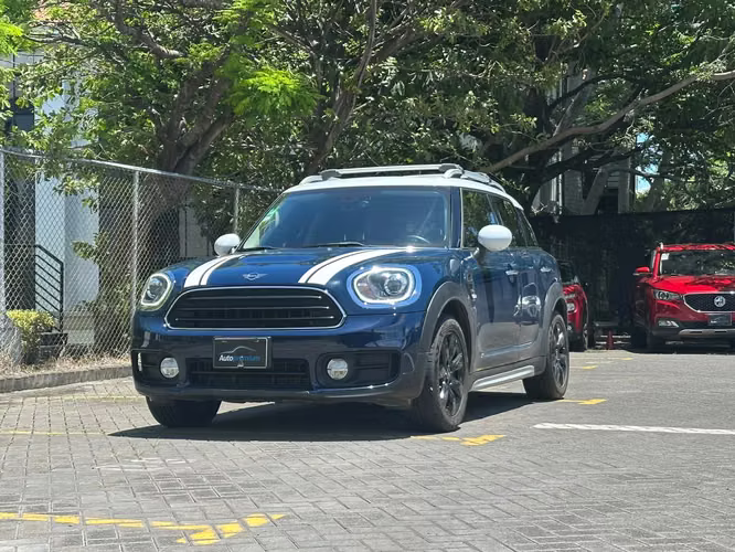 MINI COOPER COUNTRYMAN