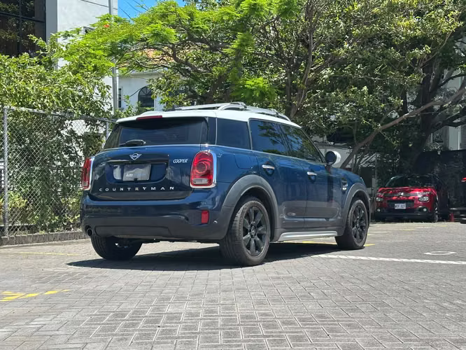 MINI COOPER COUNTRYMAN