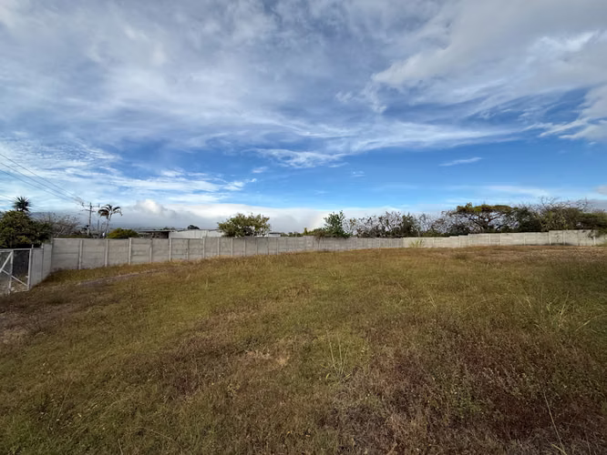 Venta de lote en REMATE BANCARIO en San Juan de Tibás