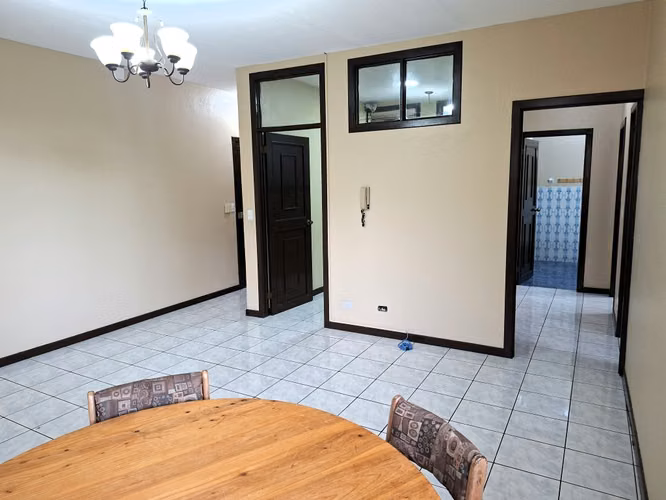 APARTAMENTO EN ESCAZÚ CENTRO.