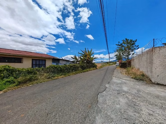 Terreno para Inversión | Desarrolladores | Zona de Alta Plusvalía | Santo Domingo Heredia