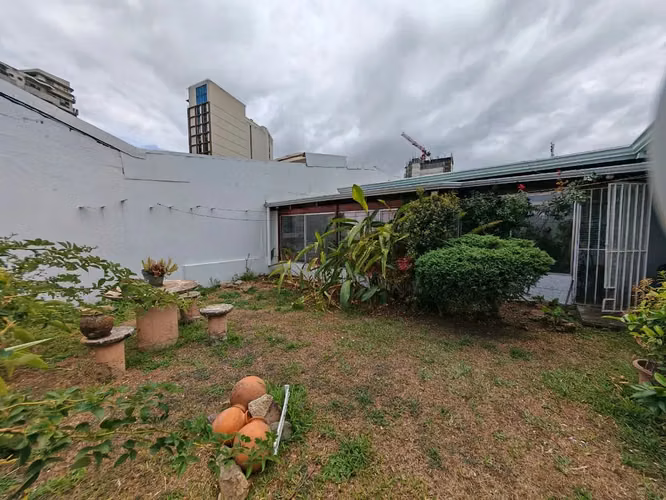 Casa en Venta | Nunciatura, Sabana Oeste | Una Planta | Amplio Jardín | Ubicación Premium