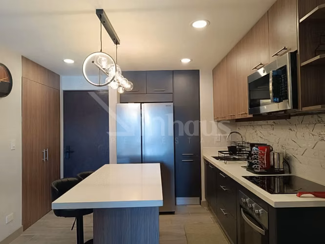 Venta de apartamento equipado en Cariari
