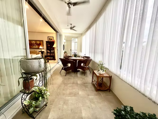 ALQUILER Y VENTA  Elegancia, Amplitud y Diseño: 200 m² Habitables en Santa Ana - Imagen 15