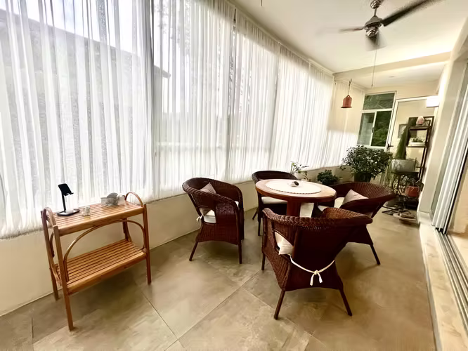 ALQUILER Y VENTA  Elegancia, Amplitud y Diseño: 200 m² Habitables en Santa Ana - Imagen 11