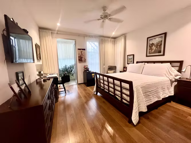 ALQUILER Y VENTA  Elegancia, Amplitud y Diseño: 200 m² Habitables en Santa Ana - Imagen 19